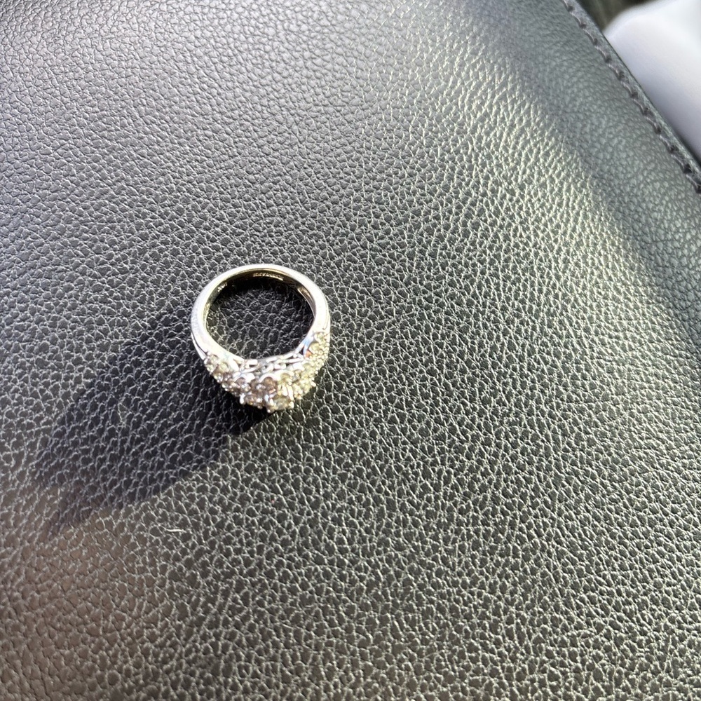 Dazzling white Gold  Ring with Crystal Detailing